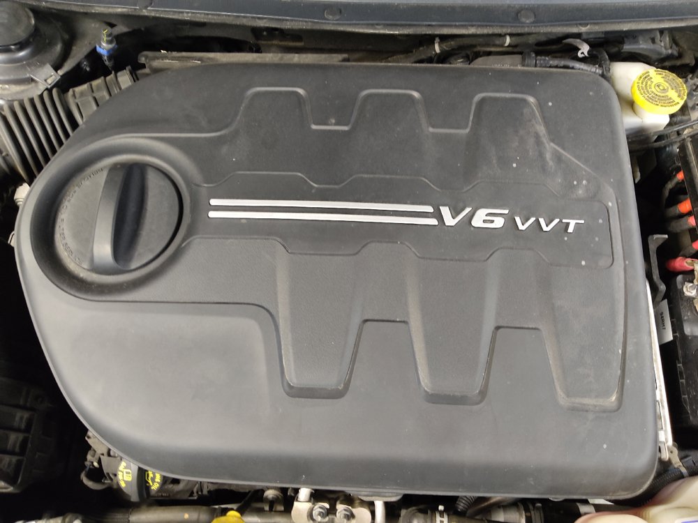 Used 2019 Jeep Cherokee Trailhawk w/ Cold Weather Group AWD/4WD image 30