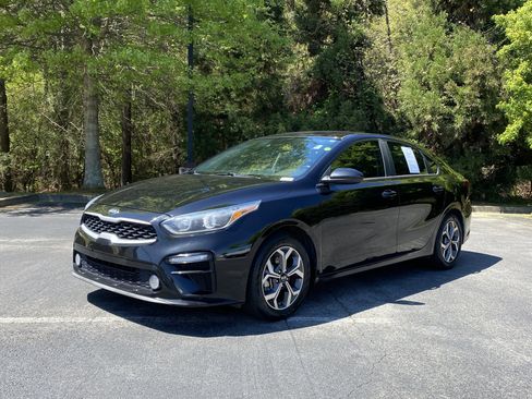 Used 2019 Kia Forte LXS FWD image 5