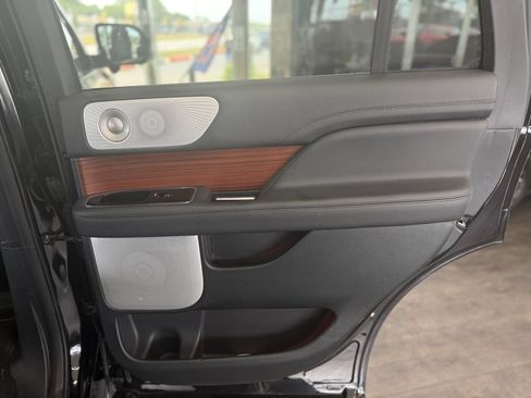 Used 2024 Lincoln Navigator Reserve AWD/4WD image 49
