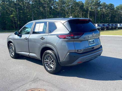 Used 2023 Nissan Rogue S FWD image 5