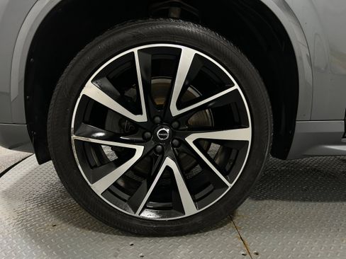 Used 2020 Volvo XC90 T6 Momentum image 39