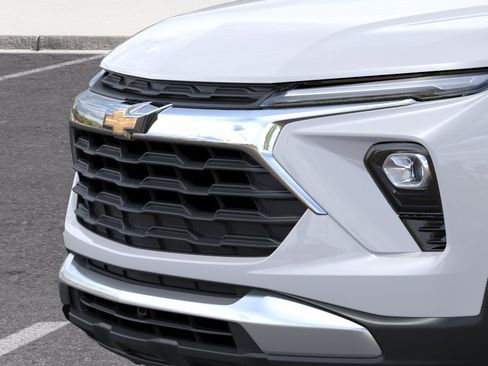 New 2026 Chevrolet TrailBlazer LT w/ Midnight Edition AWD/4WD image 15