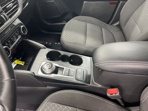 Used 2023 Ford Escape Active image 15