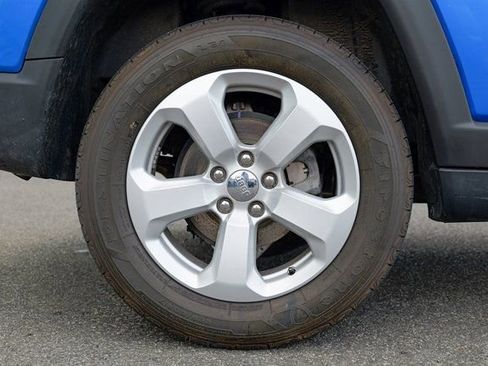 Used 2021 Jeep Compass Latitude image 13