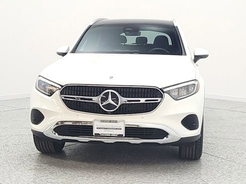 Certified 2026 Mercedes-Benz GLC 300 image 2