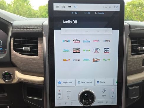 Used 2024 Ford Expedition Limited RWD image 10