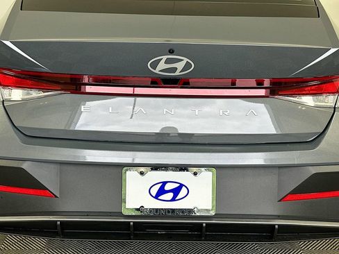 New 2026 Hyundai Elantra SE w/ Cargo Package FWD image 20
