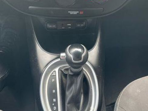 Used 2018 Kia Soul FWD image 22