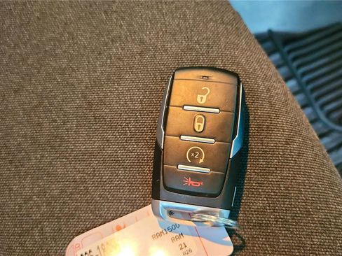 Used 2021 RAM 1500 Big Horn image 39