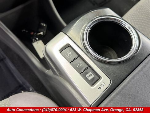 Used 2014 Toyota Prius V Three FWD image 14