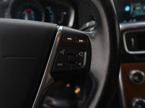 Used 2016 Volvo S60 T5 Premier w/ Climate Package image 25