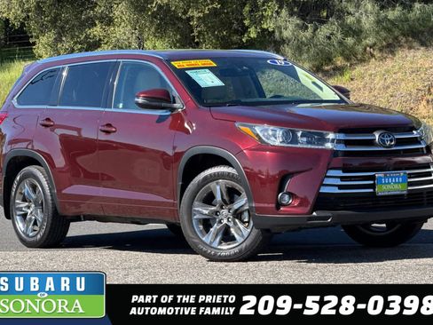 Used 2019 Toyota Highlander Limited Platinum image 1