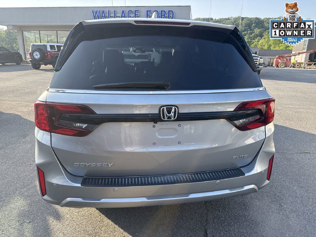 Used 2025 Honda Odyssey Elite image 5