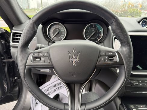 Used 2023 Maserati Ghibli Modena Q4 image 10