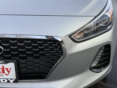 Used 2020 Hyundai Elantra GT image 10