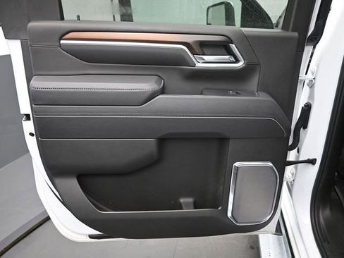 Used 2025 GMC Sierra 2500 Denali w/ Technology Package image 14