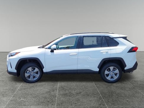 Certified 2025 Toyota RAV4 XLE AWD/4WD image 4