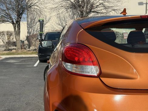 Used 2014 Hyundai Veloster Turbo image 28