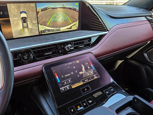 Used 2025 INFINITI QX80 Autograph image 24