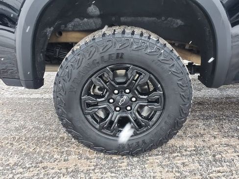 Certified 2025 Chevrolet Silverado 1500 ZR2 w/ Technology Package image 9