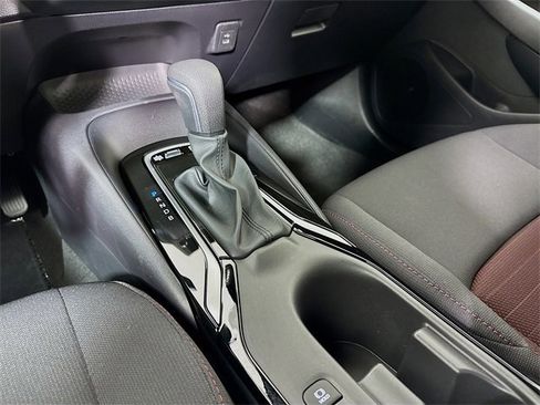 Certified 2025 Toyota Corolla SE image 24