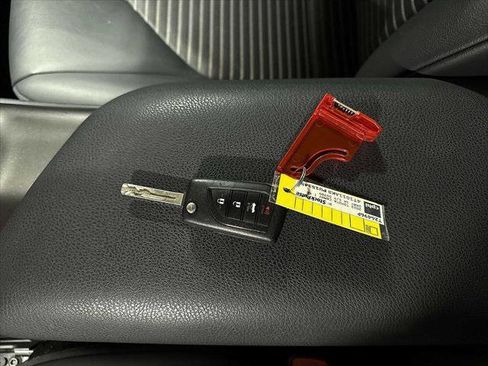 Certified 2023 Toyota Camry SE image 32