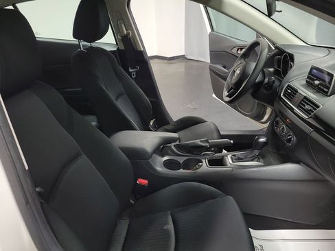 Used 2014 MAZDA MAZDA3 i Sport image 21