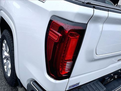 Used 2022 GMC Sierra 1500 SLT w/ SLT Premium Plus Package image 34