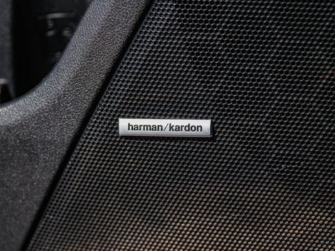 Used 2023 Subaru Crosstrek Hybrid w/ Moonroof Package w/Navigation image 23