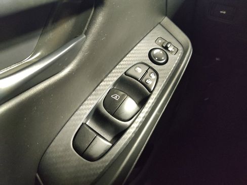 Used 2025 Nissan Sentra S FWD image 27