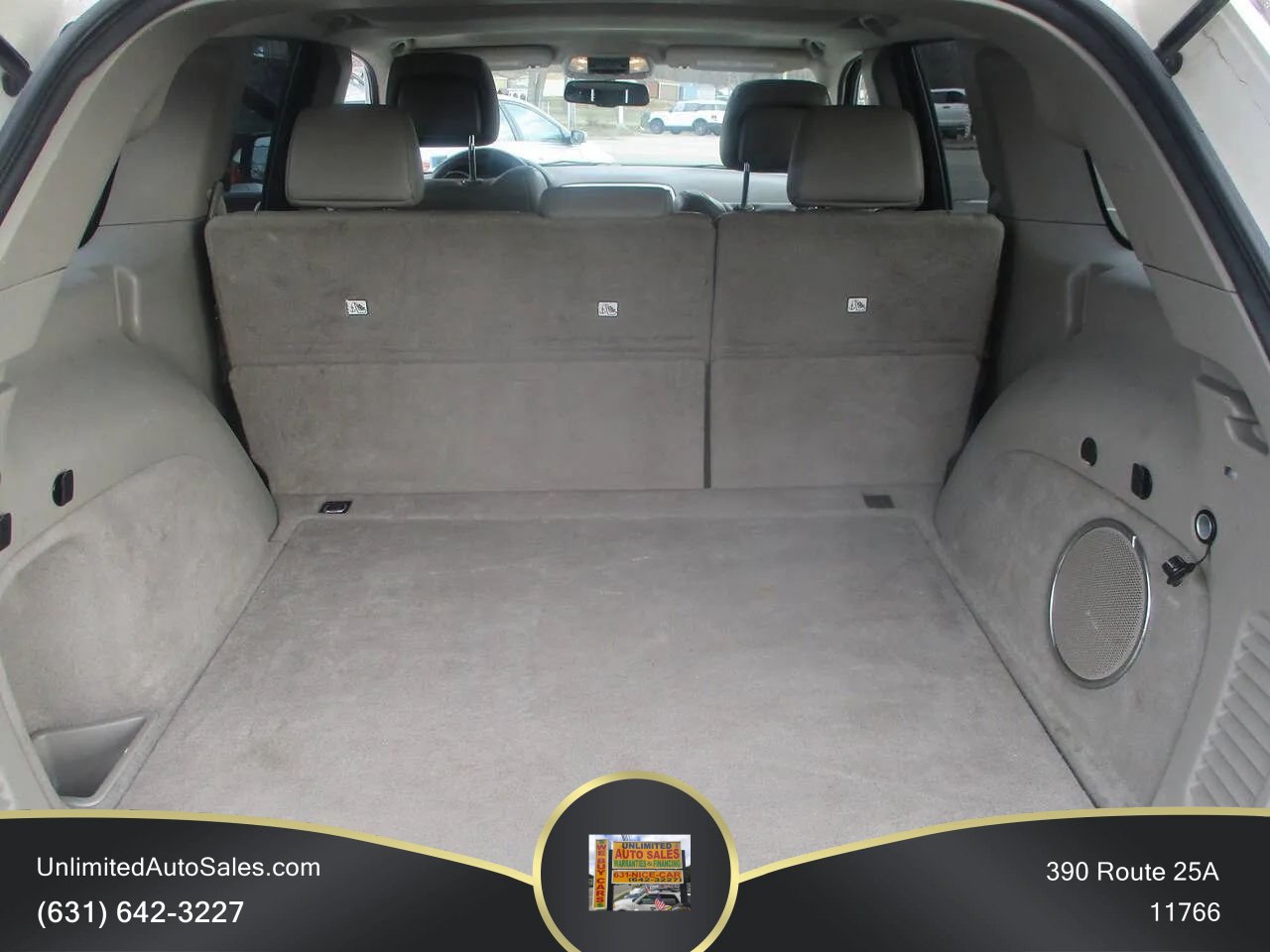 Used 2012 Jeep Grand Cherokee Laredo AWD/4WD image 12