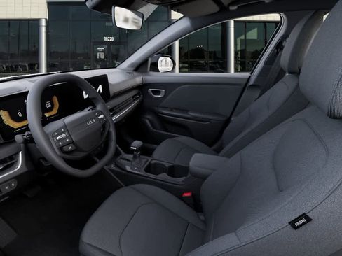 New 2026 Kia K4 LXS FWD image 17