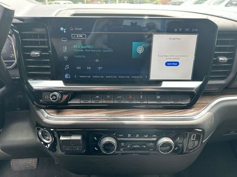 Used 2025 Chevrolet Silverado 1500 LT AWD/4WD image 16