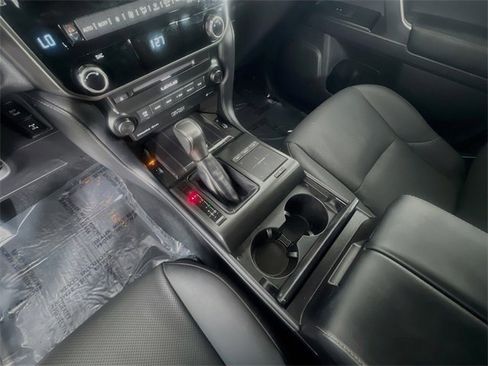 Used 2023 Lexus GX 460 Premium image 24