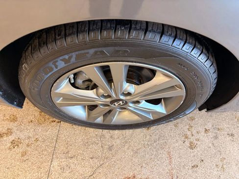 Used 2018 Hyundai Elantra SEL w/ Cargo Package image 35