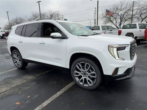 New 2026 GMC Acadia Denali Ultimate w/ LPO, Floor Liner Package image 2