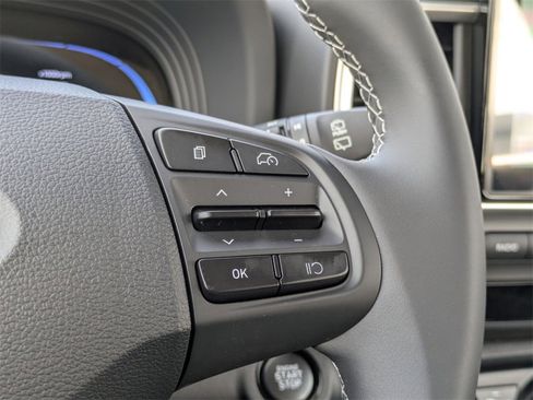 New 2025 Hyundai Venue SEL image 20