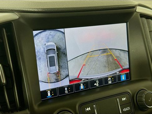 Used 2022 GMC Terrain SLT w/ Infotainment Package II image 13