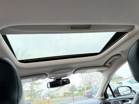 Used 2019 Ford Fusion Energi Titanium image 28