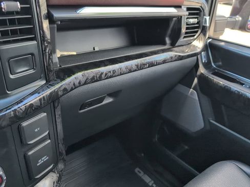 Used 2022 Ford F150 Lariat w/ Equipment Group 502A High image 23