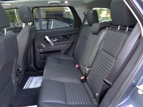 Used 2025 Land Rover Discovery Sport S image 16