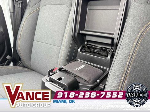 New 2026 Jeep Gladiator Sport image 32