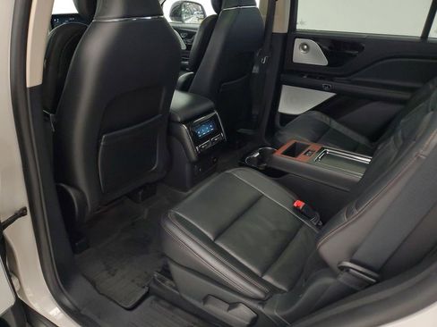 Used 2020 Lincoln Aviator Reserve w/ Equipment Group 202A image 24