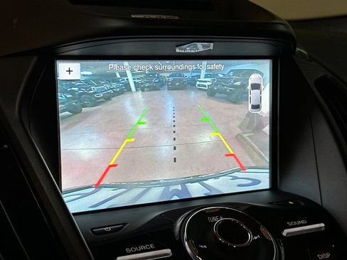 Used 2017 Ford Escape Titanium image 19