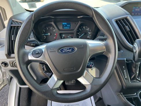Used 2016 Ford Transit 350 XLT image 17