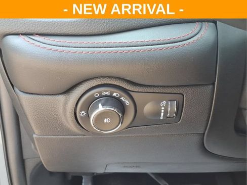 Used 2023 Dodge Durango R/T AWD/4WD image 18