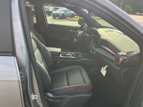 New 2026 Chevrolet Equinox RS image 34