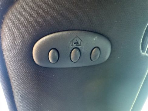 Used 2012 Chrysler 200 Touring FWD image 28