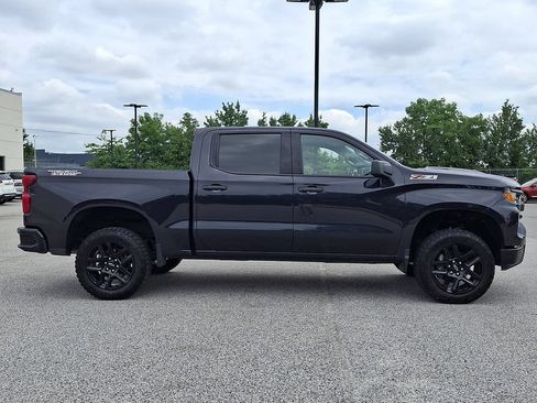 Used 2024 Chevrolet Silverado 1500 Custom Trail Boss AWD/4WD image 10