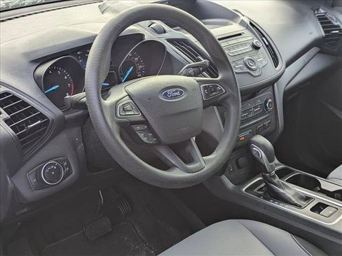 Used 2017 Ford Escape S image 9